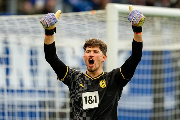 Manchester United 'express interest in signing Borussia Dortmund keeper - Bóng Đá