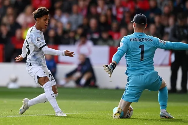 Dean Henderson cứu thua kinh điển - Bóng Đá