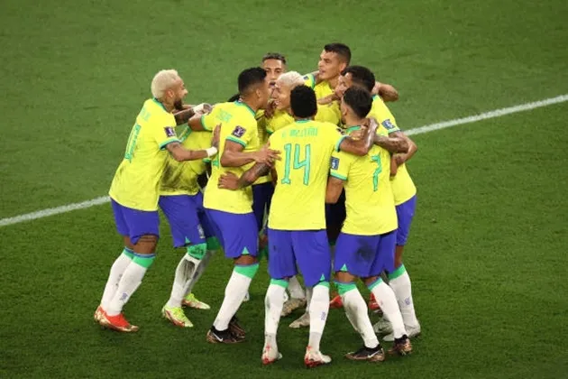 Cả Brazil thực hiện hành động điểm 10 dành cho Pele - Bóng Đá