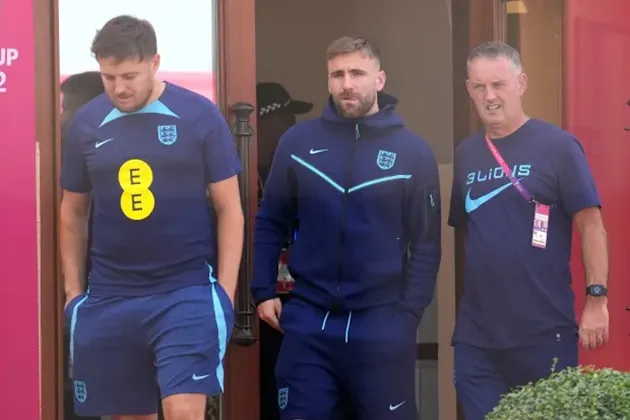 England heroes including Jack Grealish, Harry Maguire and Phil Foden leave Qatar after painful France loss - Bóng Đá