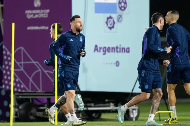 Kun Aguero had some light training with Argentina - Bóng Đá