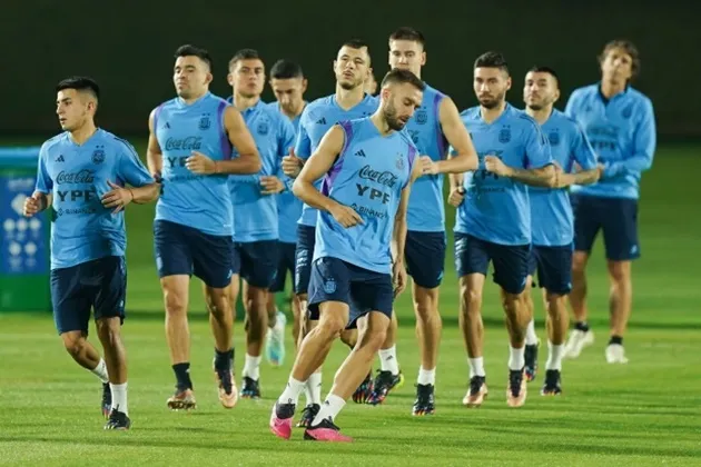 Kun Aguero had some light training with Argentina - Bóng Đá