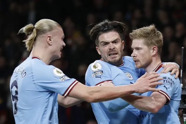 Toàn cảnh De Bruyne thô bạo với Arteta, bị CĐV Arsenal tấn công - Bóng Đá