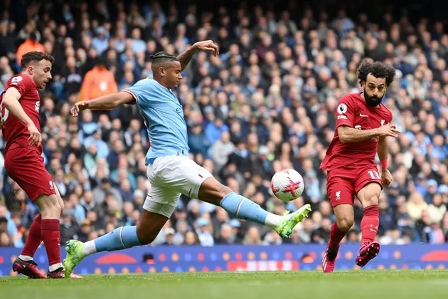 SSN reporter Peter Stevenson at the Etihad - Bóng Đá