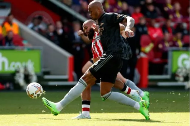 Gabriel uses infamous Ivan Toney tweet to mock Brentford after Arsenal cruise to victory - Bóng Đá