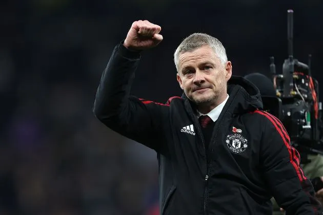 Rio Ferdinand asks if it is time for Solskjaer to leave Manchester United - Bóng Đá