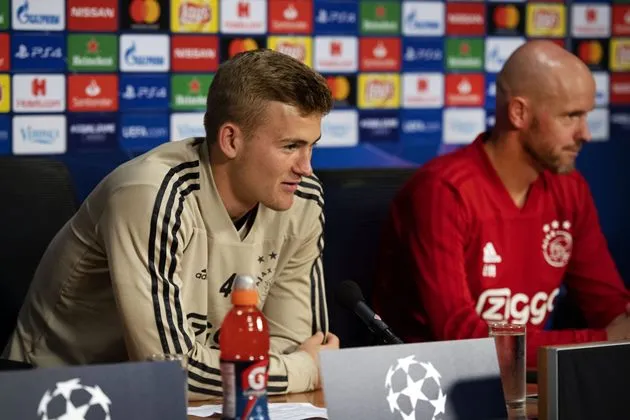 De Ligt nói về Ten Hag và De Jong - Bóng Đá