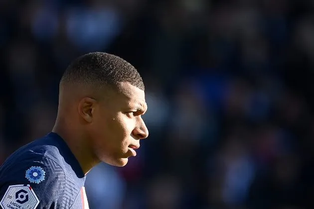 Mbappe bất mãn vì điều Messi, Neymar chưa từng gặp phải - Bóng Đá