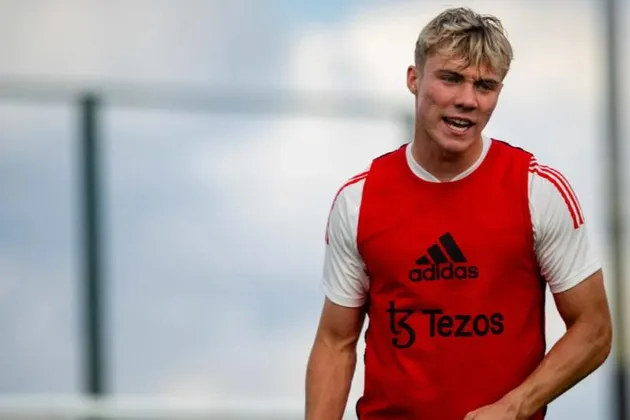 Paul Merson praises Rasmus Hojlund - Bóng Đá