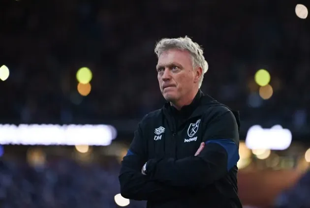 Vì sao David Moyes ăn thẻ đỏ ở trận Frankfurt?  - Bóng Đá