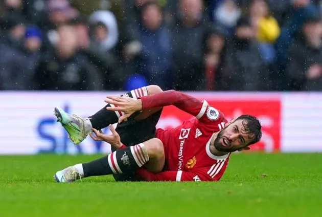 Paul Scholes says Bruno Fernandes was ‘too soft’ in Manchester United’s win against Leeds - Bóng Đá