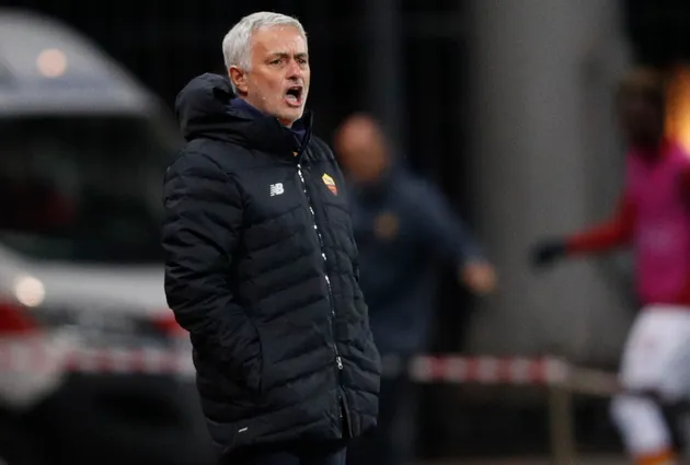 Jose Mourinho 'sparks controversy at Roma's U14 derby against Lazio - Bóng Đá