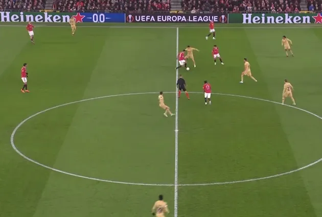 Casemiro đẳng cấp, xé toang Barca bằng một khoảnh khắc đỉnh cao - Bóng Đá