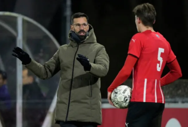 Ảnh Van Nistelrooy trở thành HLV PSV - Bóng Đá