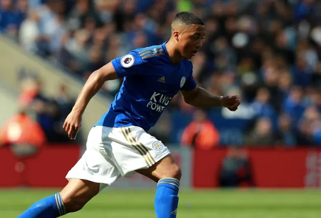 Arsenal are reportedly prepared to lodge a €35 million bid to sign Leicester City midfielder Youri Tielemans. - Bóng Đá