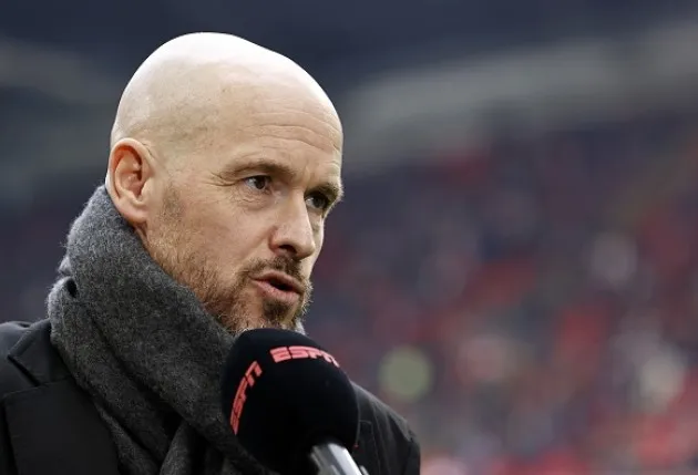 Erik ten Hag accused Man Utd of committing ‘mortal sin’ with Donny van de Beek - Bóng Đá