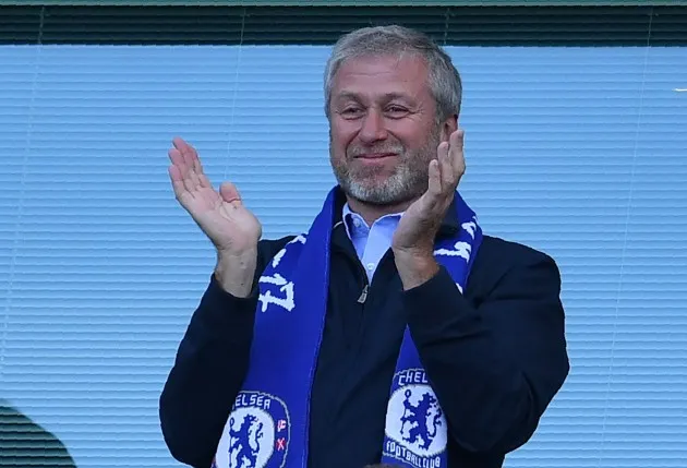 Chelsea owner Roman Abramovich has made an offer to buy Valencia, claims rival bidder for the Spanish club - Bóng Đá