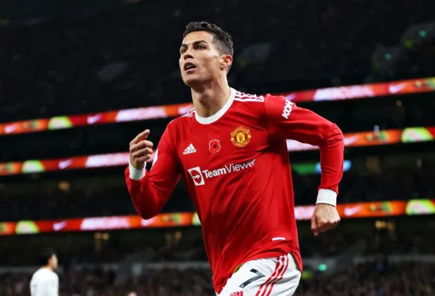 Cristiano Ronaldo likely to miss start of new season with Man Utd still in the dark over his future - Bóng Đá