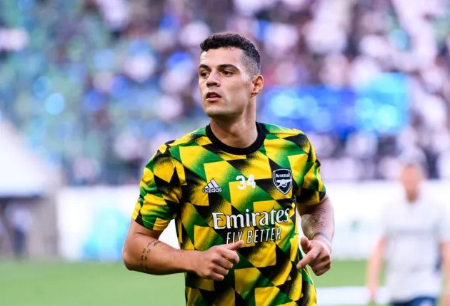 ‘I don’t like him’ – Granit Xhaka should have left Arsenal years ago, says Garth Crooks - Bóng Đá