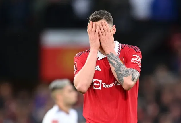 Erik ten Hag explains dropping Wout Weghorst for Manchester United vs Brentford - Bóng Đá