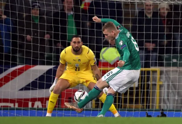 Bonucci cứu Donnarumma - Bóng Đá