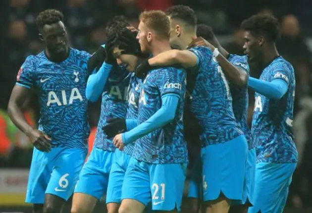 ảnh reviews trận Tottenham - Bóng Đá