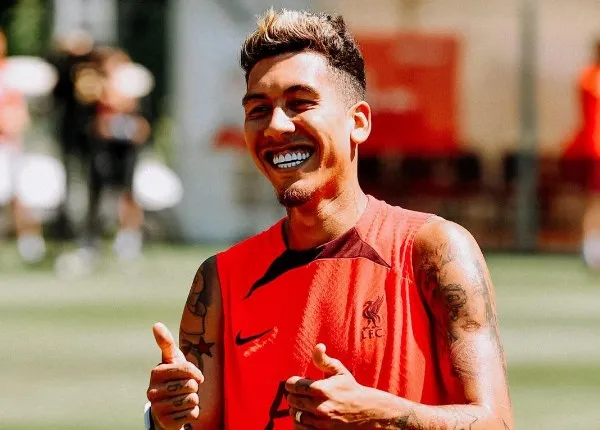 Firmino bị 