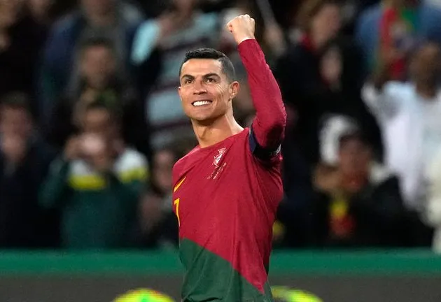 Cristiano Ronaldo breaks men's international cap record with 197th appearance for Portugal - Bóng Đá