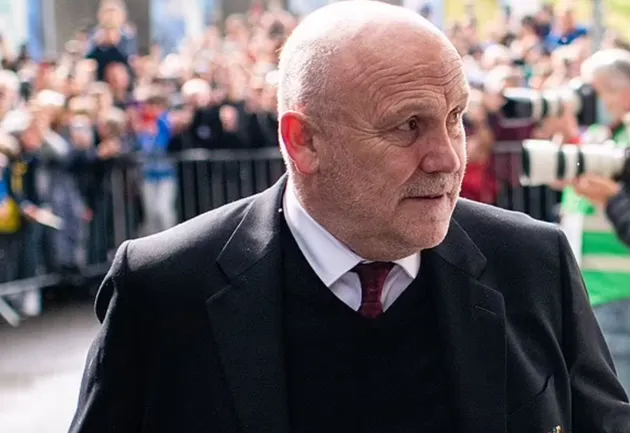 Mike Phelan will NOT be part of Erik ten Hag's coaching team  - Bóng Đá