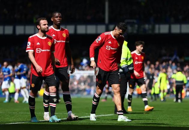 West Ham lỡ cơ hội cắt đuôi Man Utd - Bóng Đá