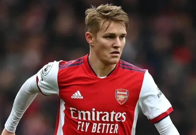 Arsenal's Odegaard: Ozil comparisons are a big compliment - Bóng Đá