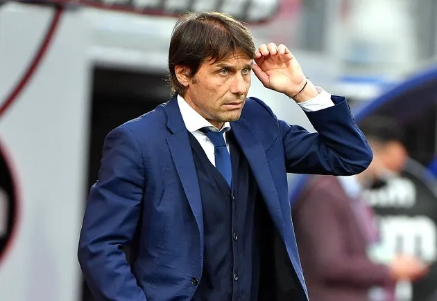 Conte phản ứng khi cầu thủ Tottenham bị la ó - Bóng Đá