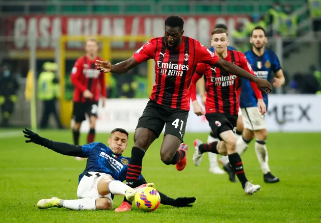 Inter và Milan cùng thắng, cuộc đua vô địch Serie A cực căng - Bóng Đá