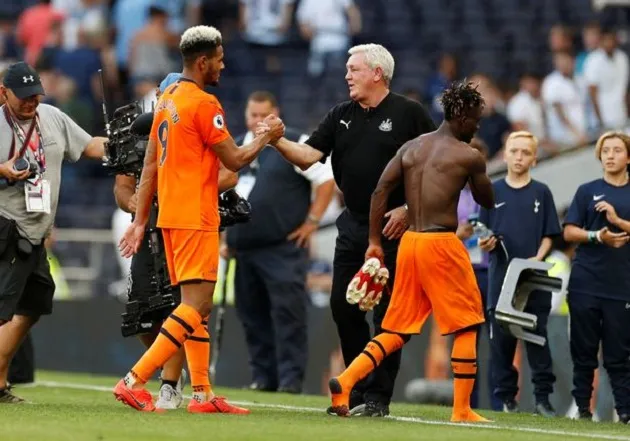 Premier League News: Steve Bruce says Newcastle's win over Tottenham should 'shut some people up' - Bóng Đá