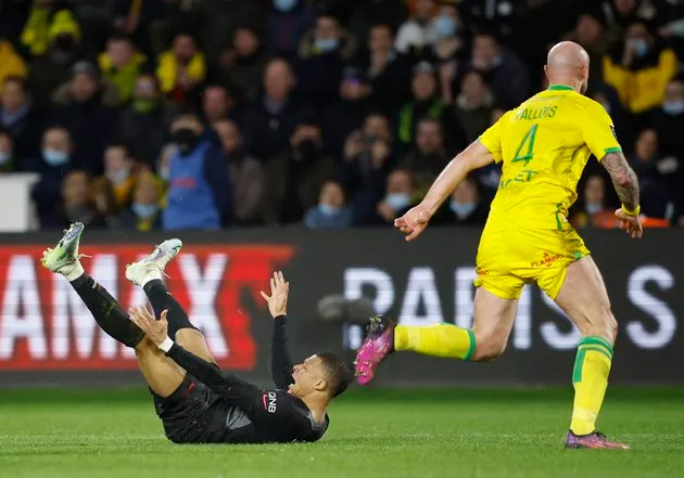 Ảnh PSG thua Nantes - Bóng Đá