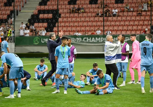 Tuyển Anh vô địch Euro U19 - Bóng Đá