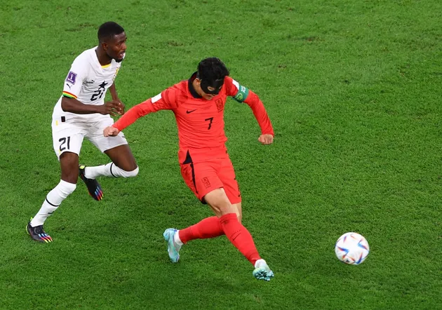 Son Heung-min bật khóc, HLV Ghana hành động bất chấp - Bóng Đá