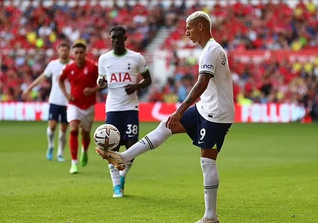 Jamie Carragher hits out at Richarlison for his showboating in Tottenham's win at Nottingham Forest - Bóng Đá