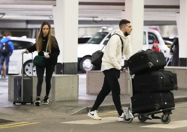 Man Utd stars Harry Maguire and Marcus Rashford jet off to Dubai with target John McGinn - Bóng Đá