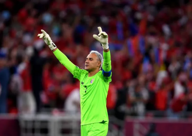 Người cũ Arsenal xuất thần; Keylor Navas hóa 