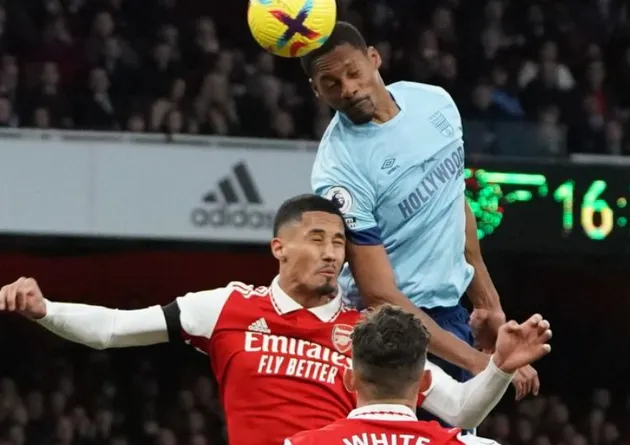 Arsenal ace William Saliba fails to win a single aerial duel in Premier League recordd - Bóng Đá