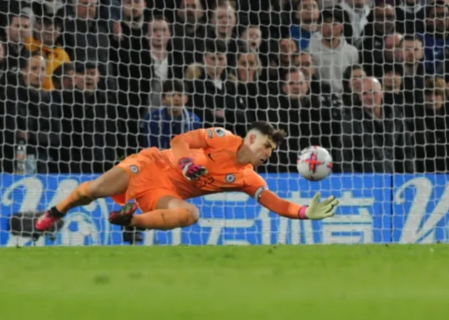 Jamie Redknapp slams Kepa Arrizabalaga after Chelsea draw against Everton - Bóng Đá