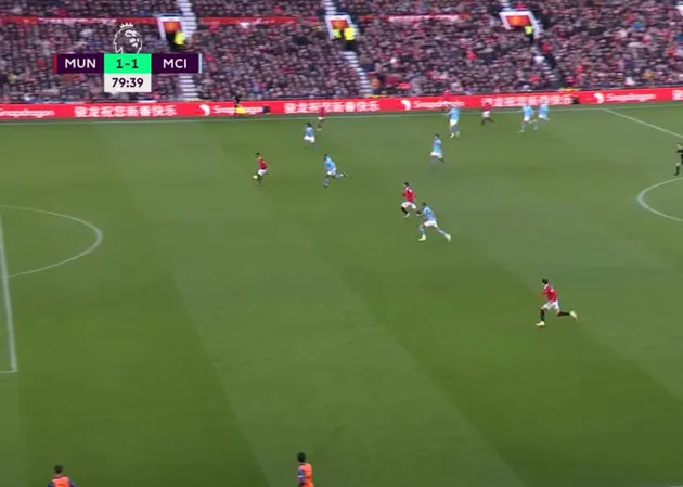 Vết gợn trận Man Utd 2-1 Man City - Bóng Đá