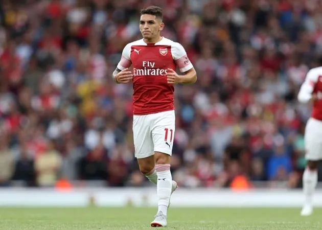 torreira, emery, ra mắt - Bóng Đá