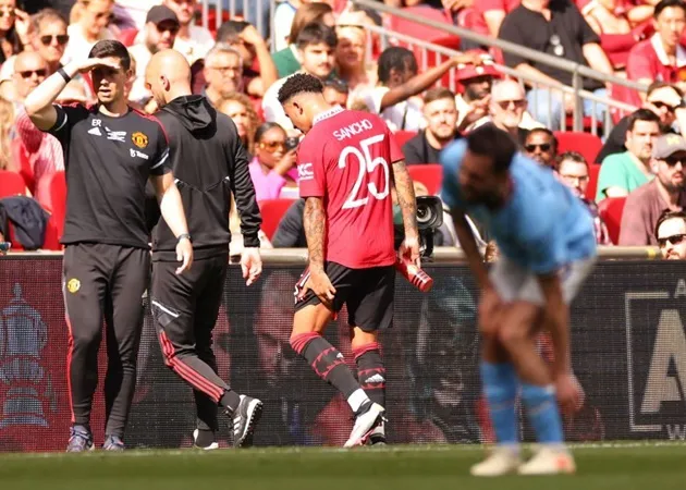 Man Utd có kế hoạch lý tưởng cho Sancho - Bóng Đá