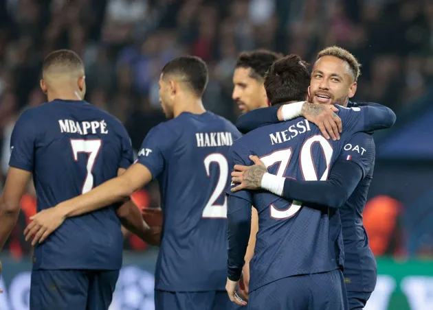 Ảnh sau trận Real, PSG - Bóng Đá