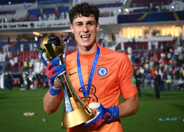 Kepa Arrizabalaga has reportedly contacted former Chelsea boss Maurizio Sarri - Bóng Đá