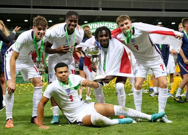 Tuyển Anh vô địch Euro U19 - Bóng Đá