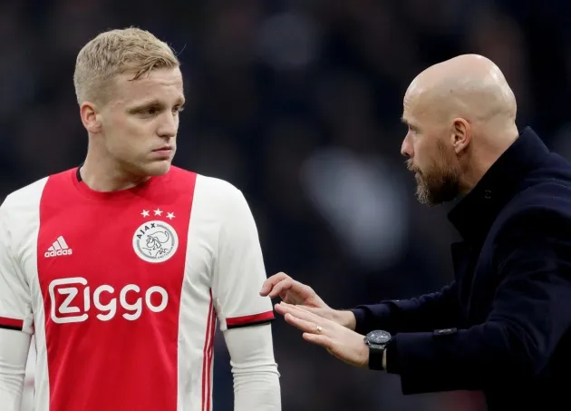 Erik ten Hag's potential Man Utd arrival spells second chance for Donny van de Beek - Bóng Đá