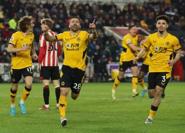 Brentford - Wolves bù giờ 19 phút - Bóng Đá